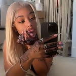 janaeewhitee
