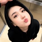 melly_karlen