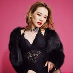 yoh_burlesque_ts